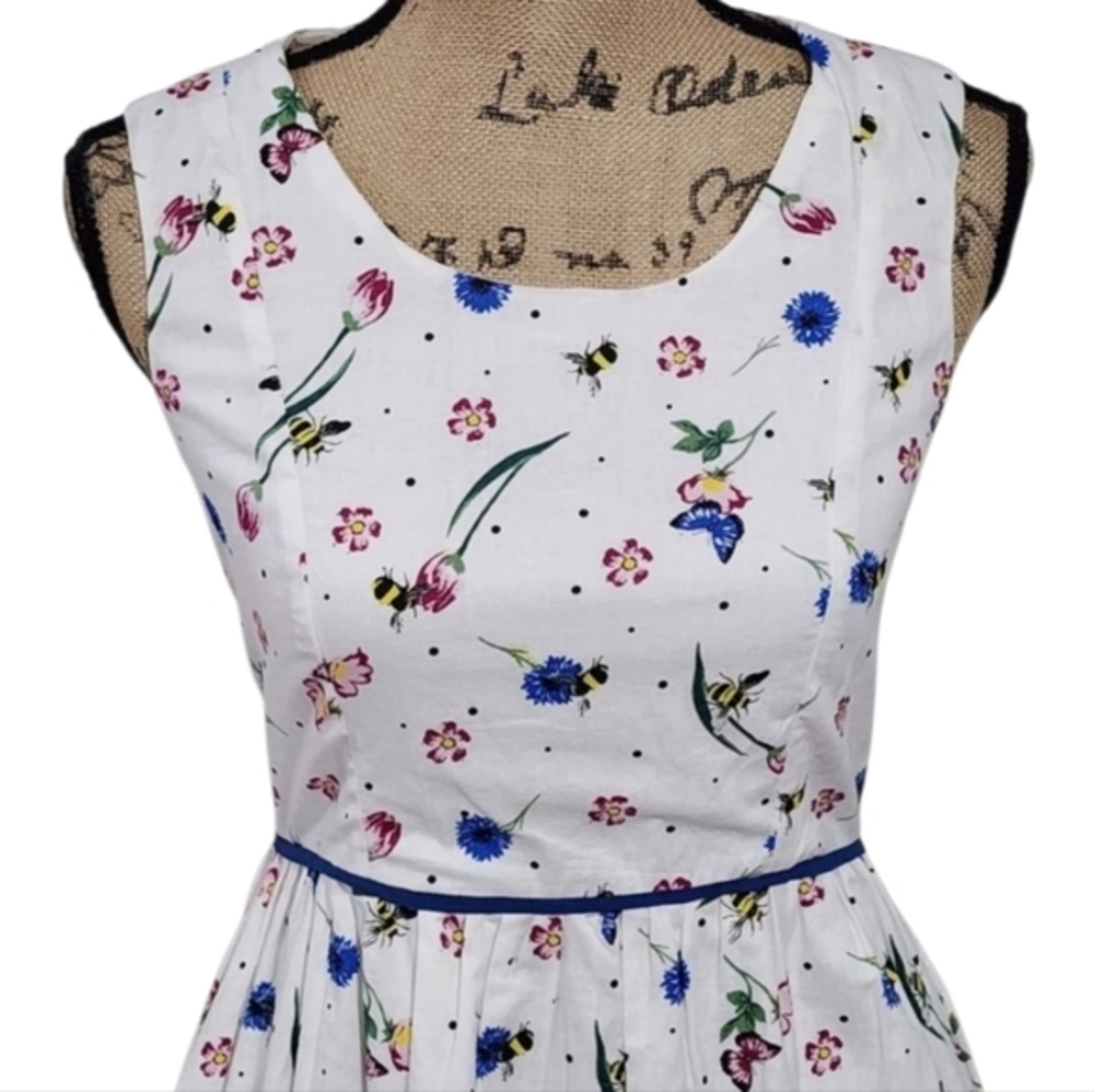 Yumi 40s 50s Vintage Vibes Floral Bumblebee Razorback Midi Dress Size 4 New!!! View 4